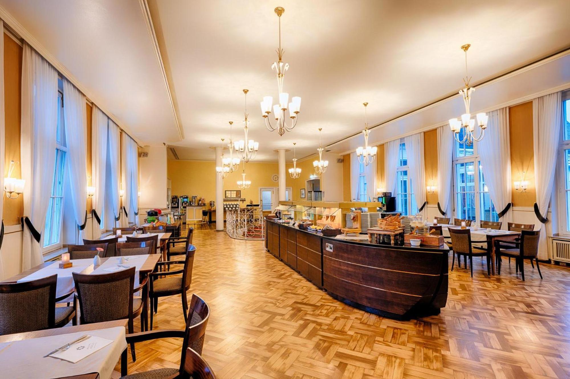 Welcome Hotel Meschede Hennesee מראה חיצוני תמונה