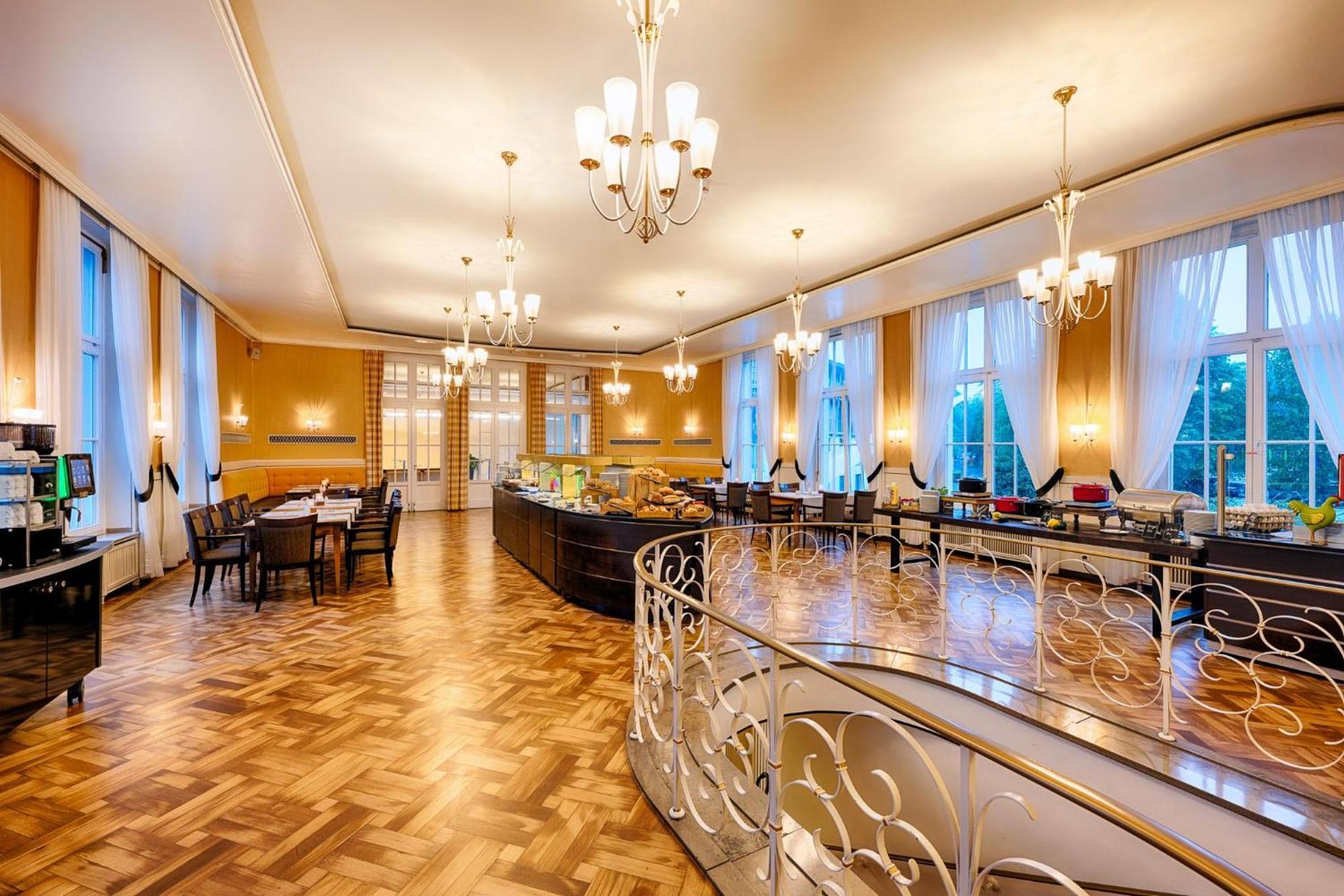 Welcome Hotel Meschede Hennesee מראה חיצוני תמונה