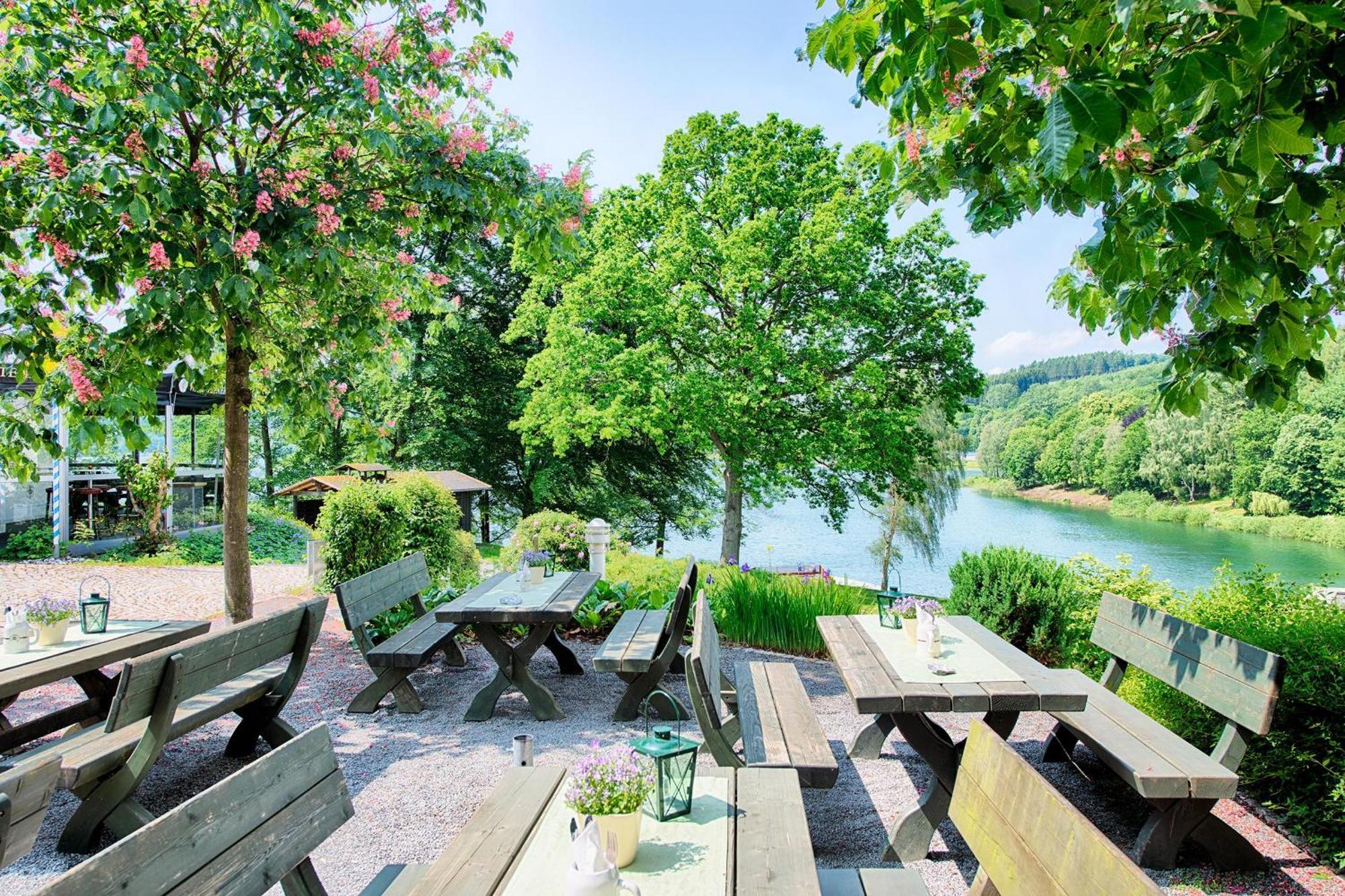 Welcome Hotel Meschede Hennesee מראה חיצוני תמונה