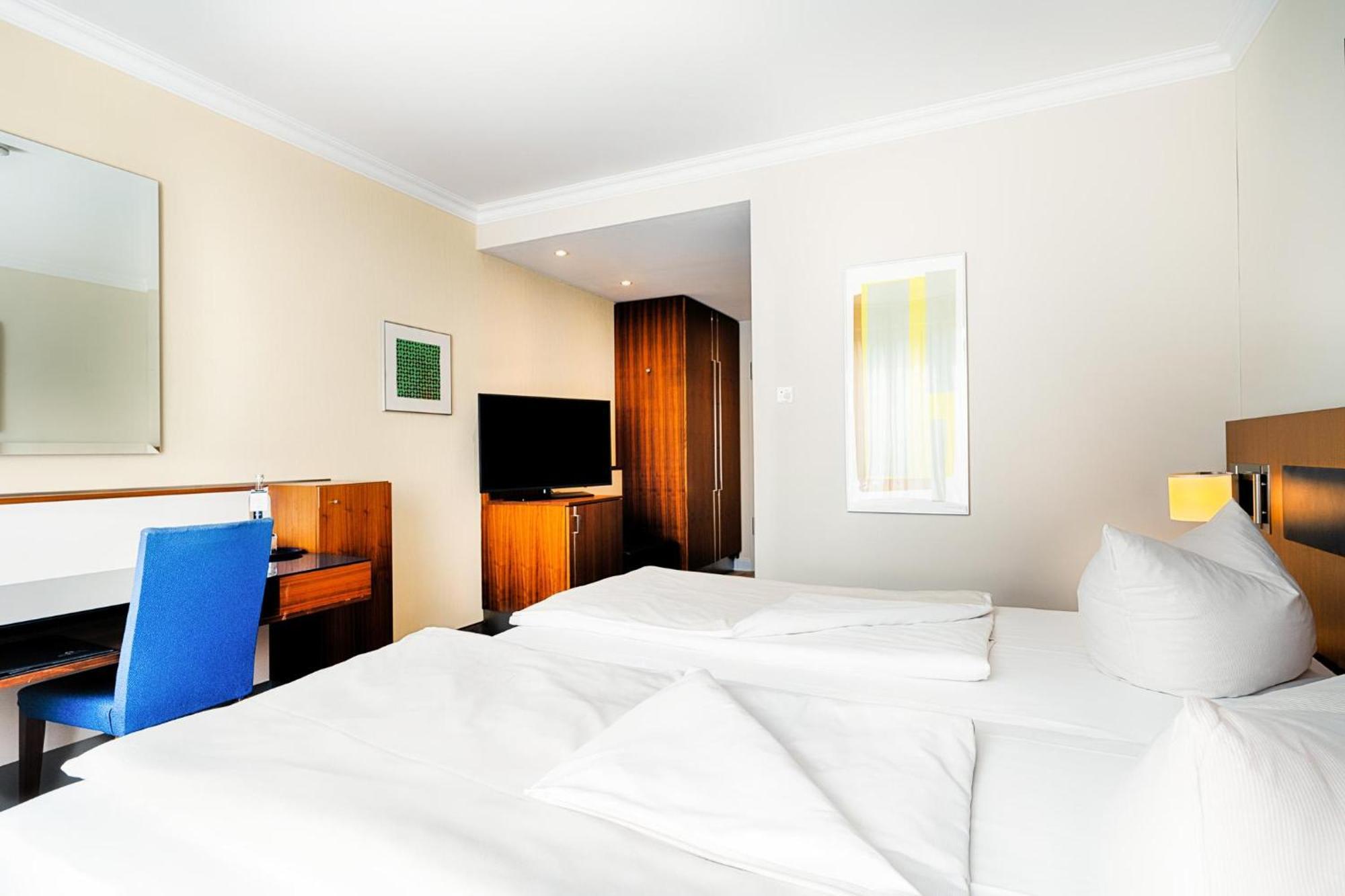 Welcome Hotel Meschede Hennesee מראה חיצוני תמונה