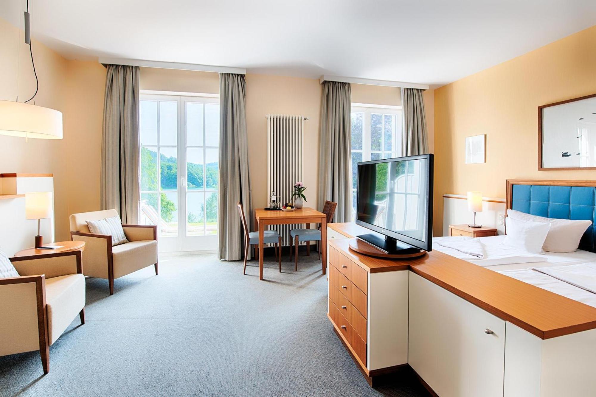 Welcome Hotel Meschede Hennesee מראה חיצוני תמונה