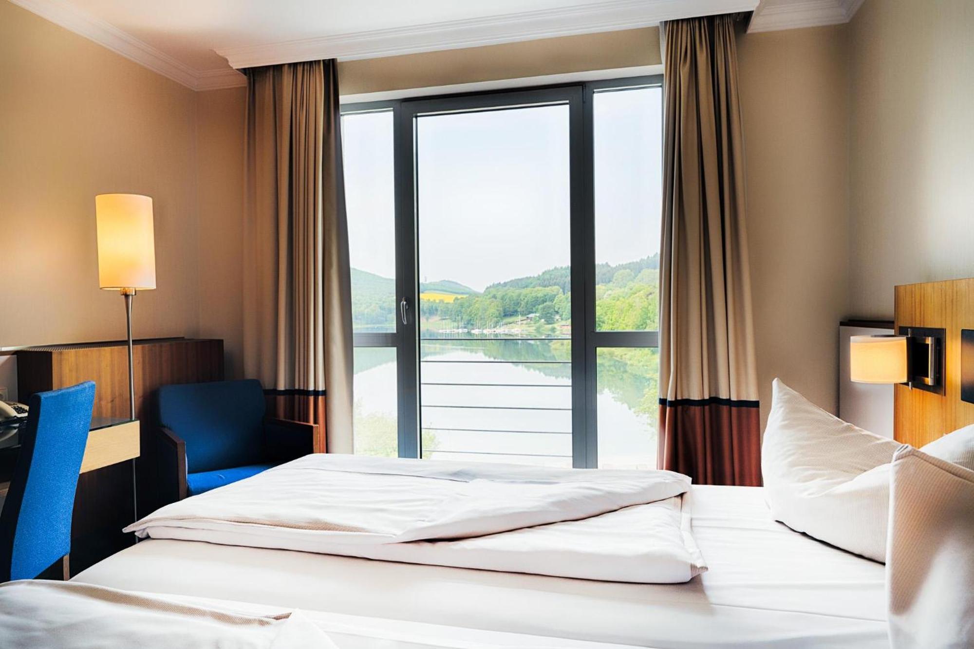 Welcome Hotel Meschede Hennesee מראה חיצוני תמונה